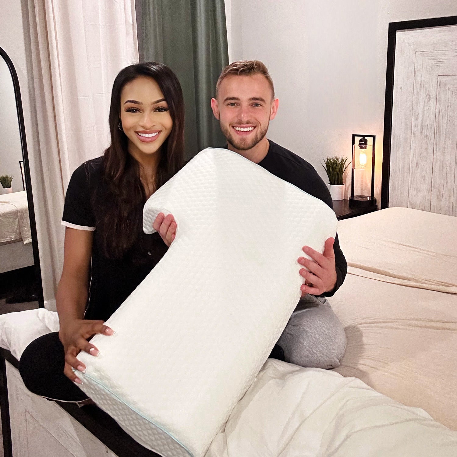 Couples body outlet pillow